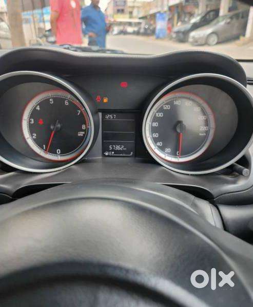 Maruti Suzuki Swift Vxi + Manual, 2023, Petrol