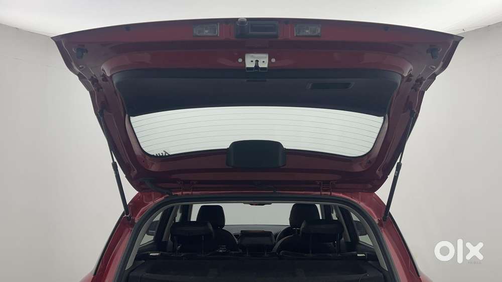 Hyundai Venue Sx (o) Mt 1.5 Diesel, 2024, Diesel