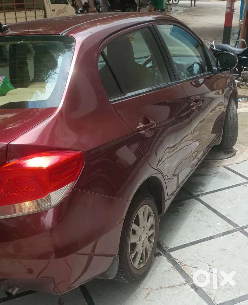 Honda Amaze 2014 Diesel Well Maintained.top End Model, 2 Air Bags.