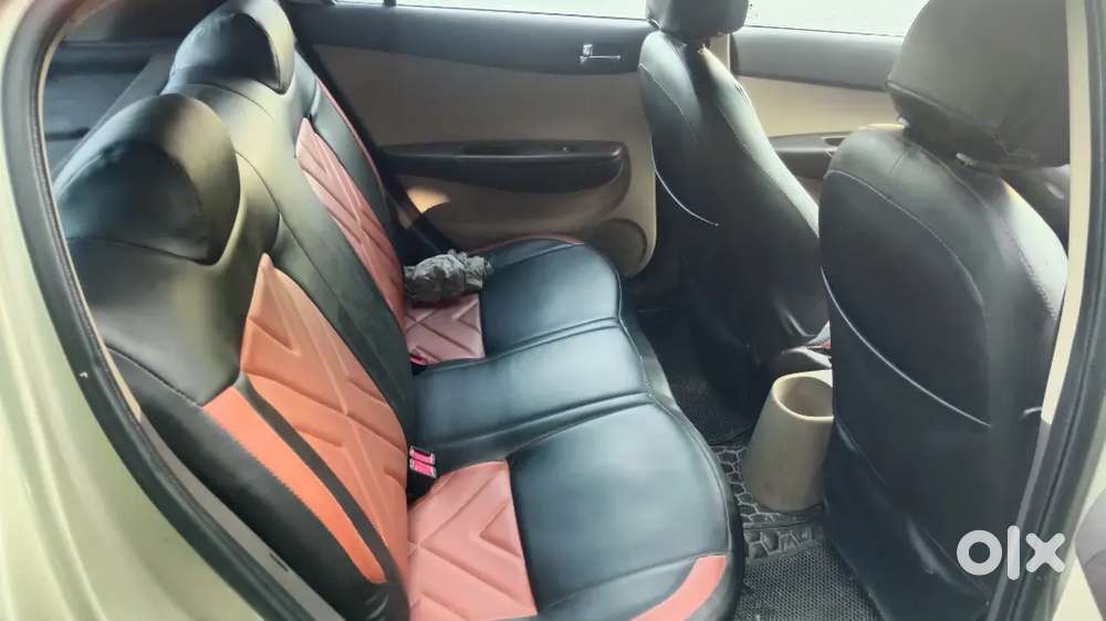 Hyundai I20 Crdi Magna 2010 Model Car