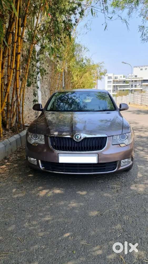 Skoda Superb Elegance 2010 Diesel Automatic