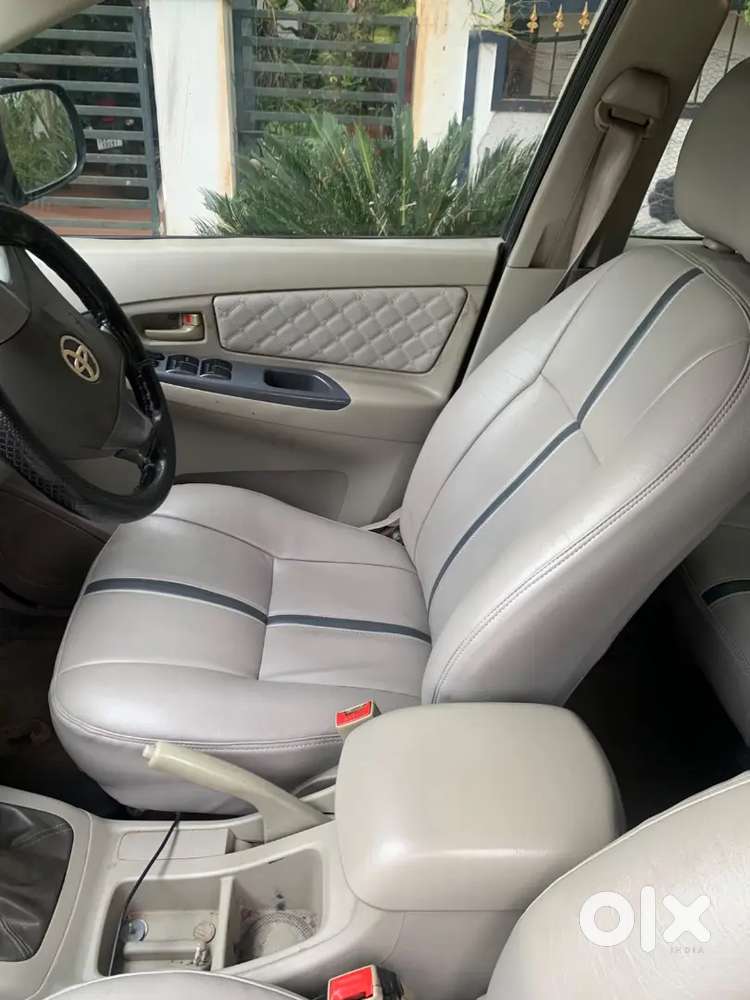 Toyota Innova Diesel 7 Str 2013