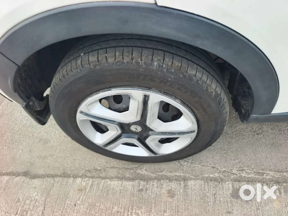 Tata Nexon Xm