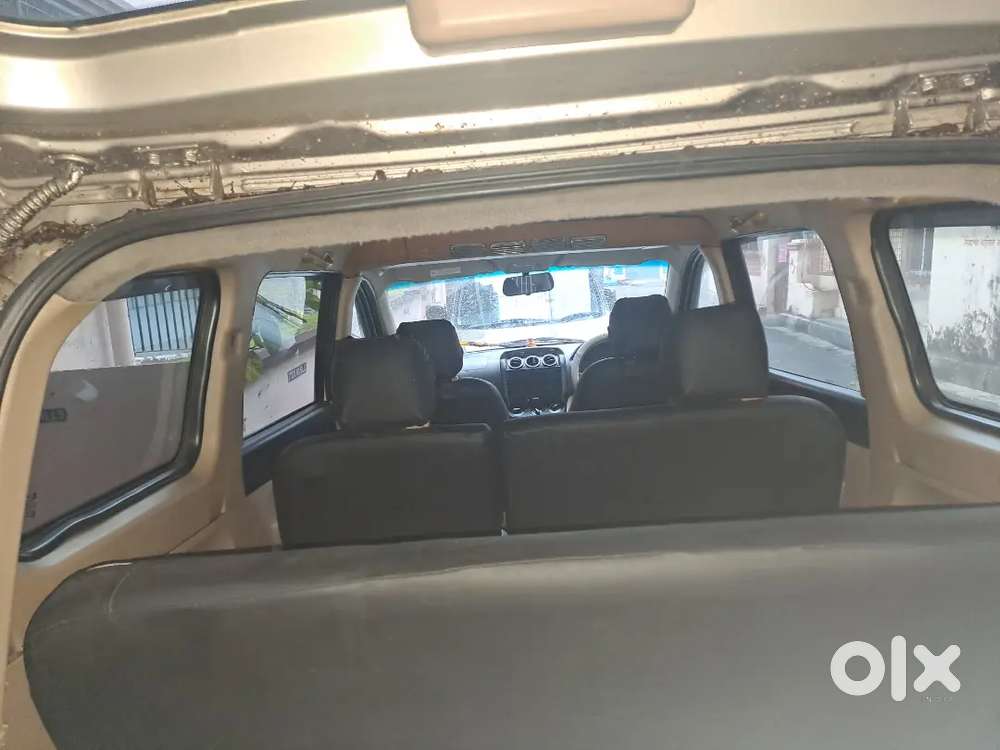 8 Seater Car In Good Condition