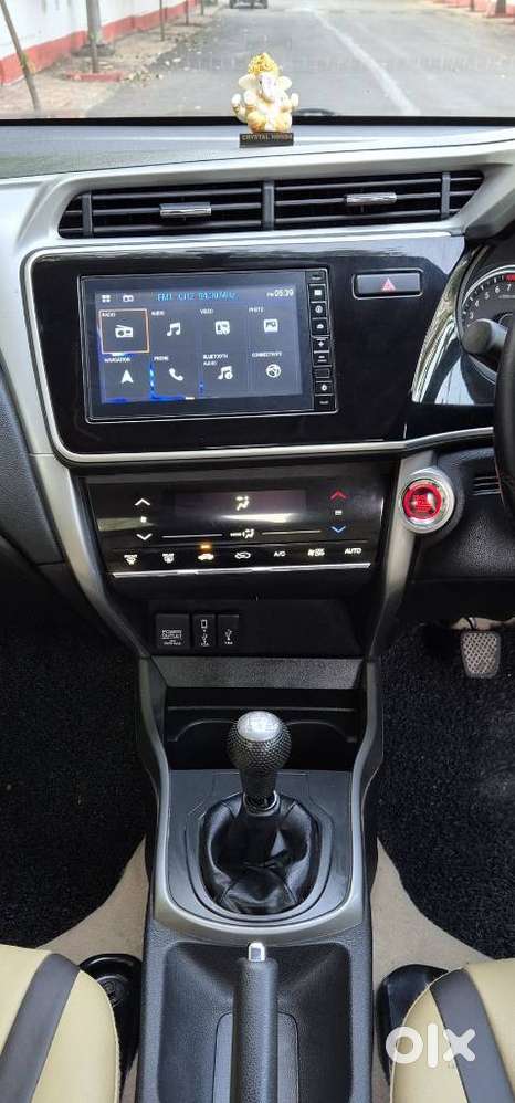 Honda City 1.5 V 4th Gen I-vtec Mt, 2022, Petrol
