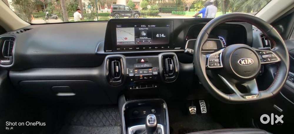 Doctor Driven Car With Service Records