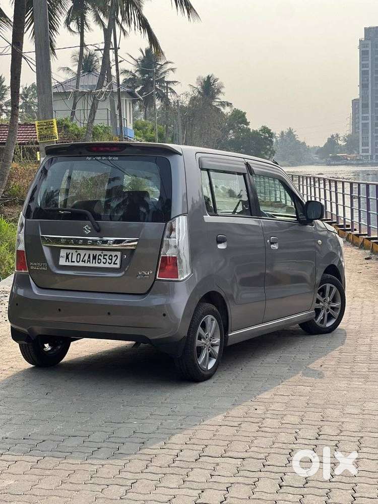 Maruti Suzuki Wagon R Stingray 1.0 Vxi Plus Amt, 2018, Petrol
