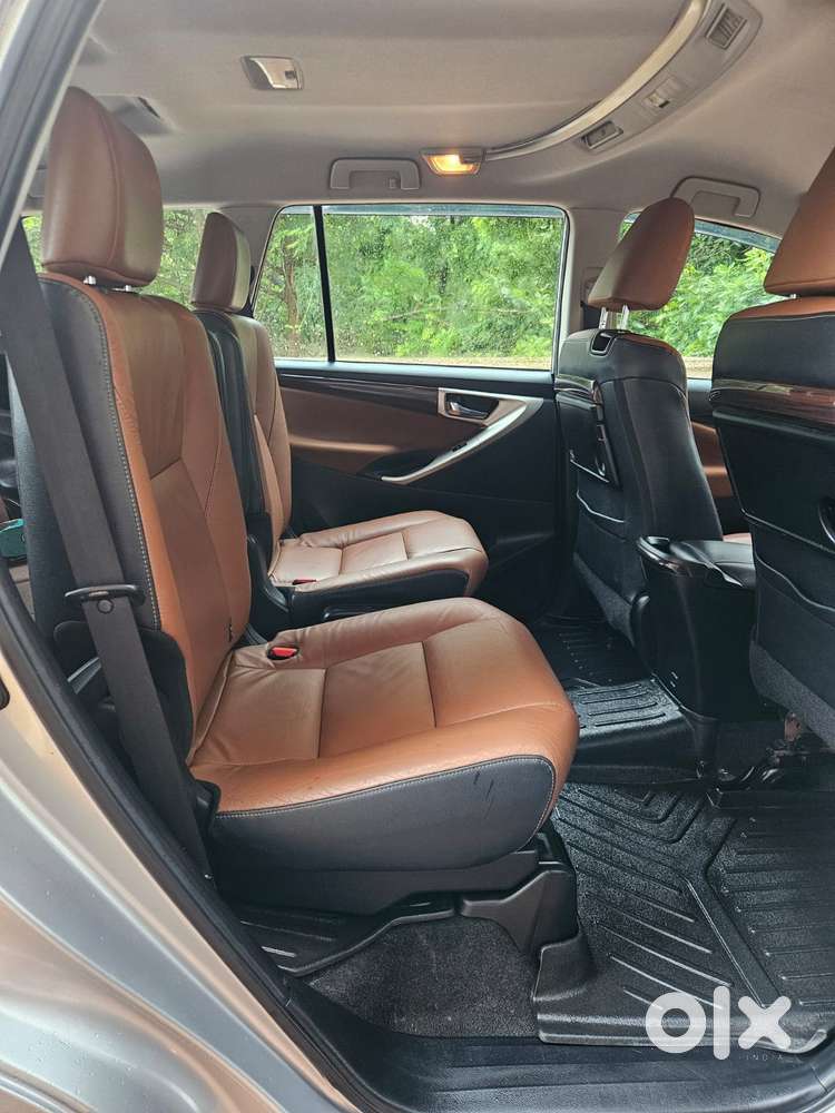 Toyota Innova Crysta 2.8z Automatic, 2016, Diesel