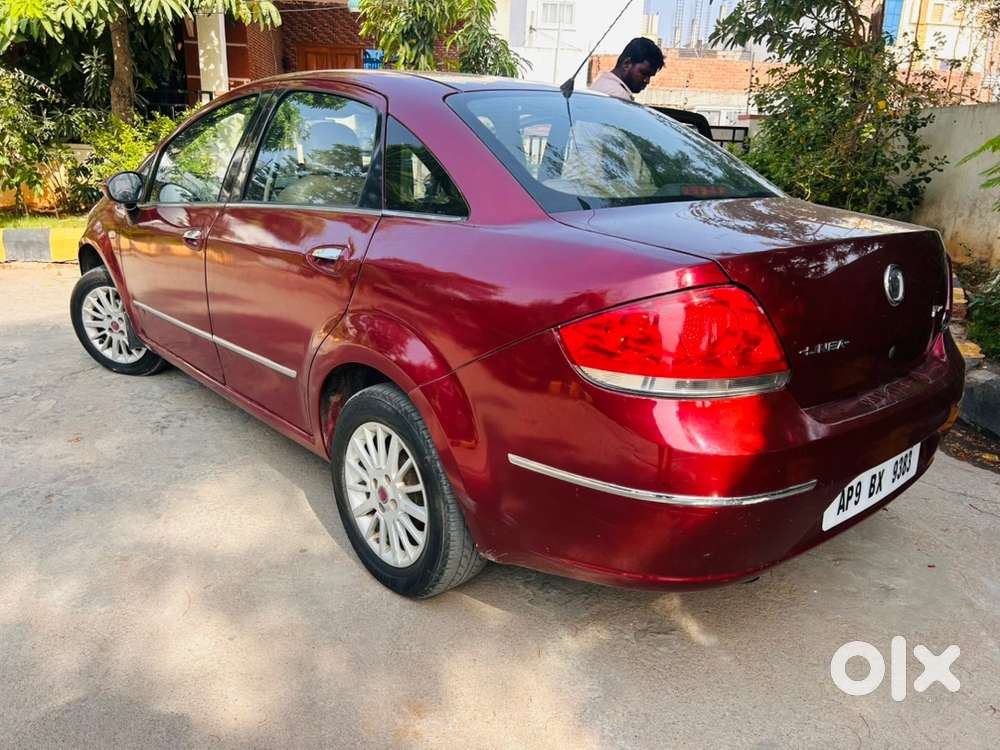 Fiat Linea Topend Diesel 2009-10 Km Milage 17 -direct Owner.