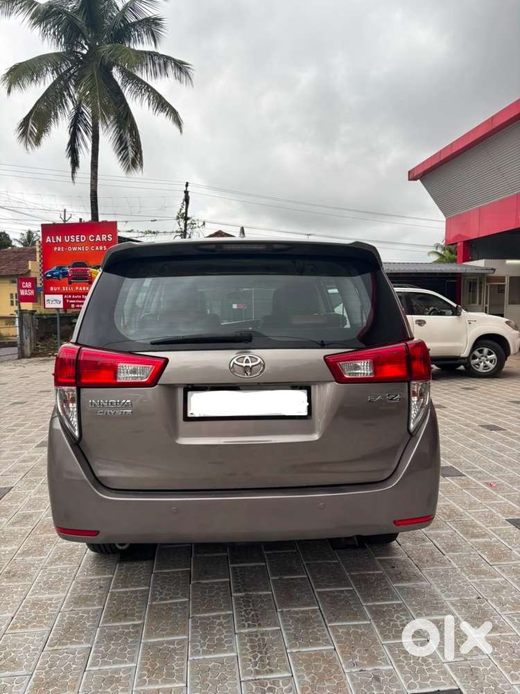 Toyota Innova Crysta 2017