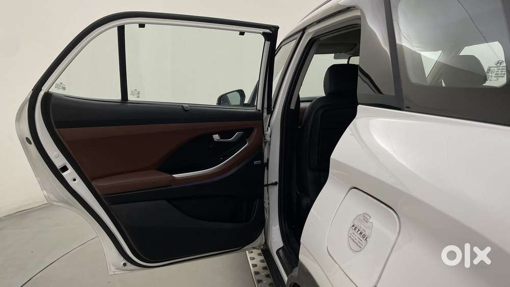 Hyundai Alcazar Signature (o) 6 Str 1.5 Petrol Dct, 2023, Petrol