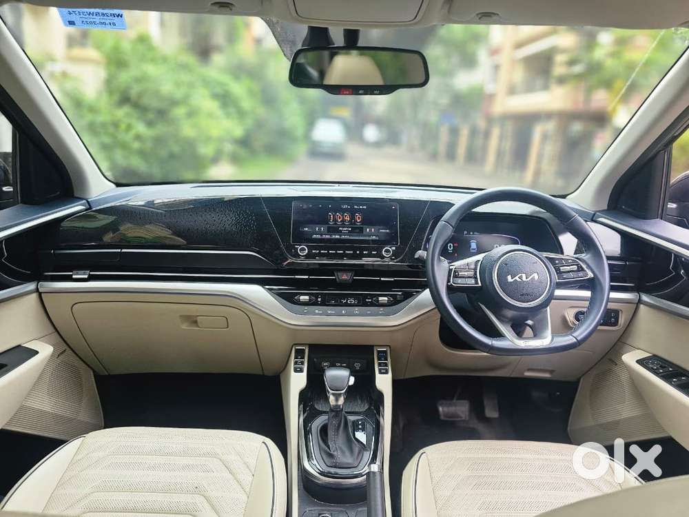 Kia Carens 1.5 Luxury Plus Turbo Dct 7 Str, 2023, Petrol