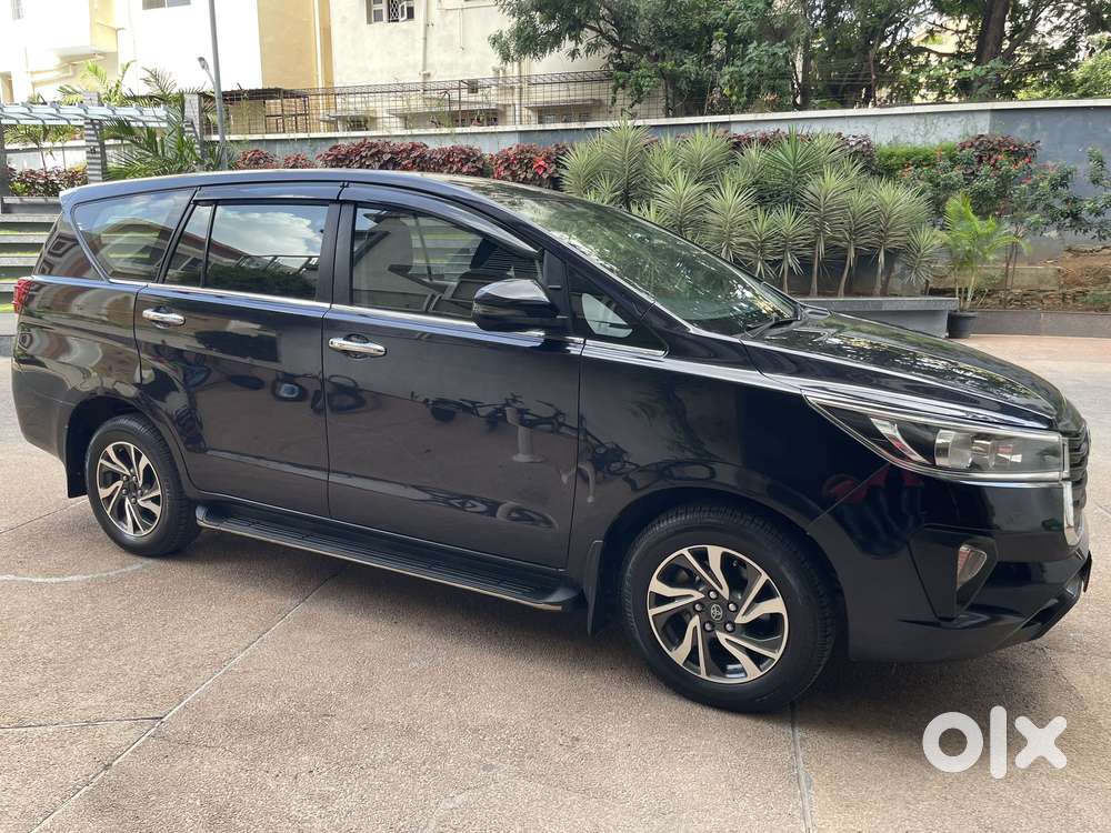 Toyota Innova Crysta [2020-ongoing] 2.4 Gx At 8 Str, 2022, Diesel
