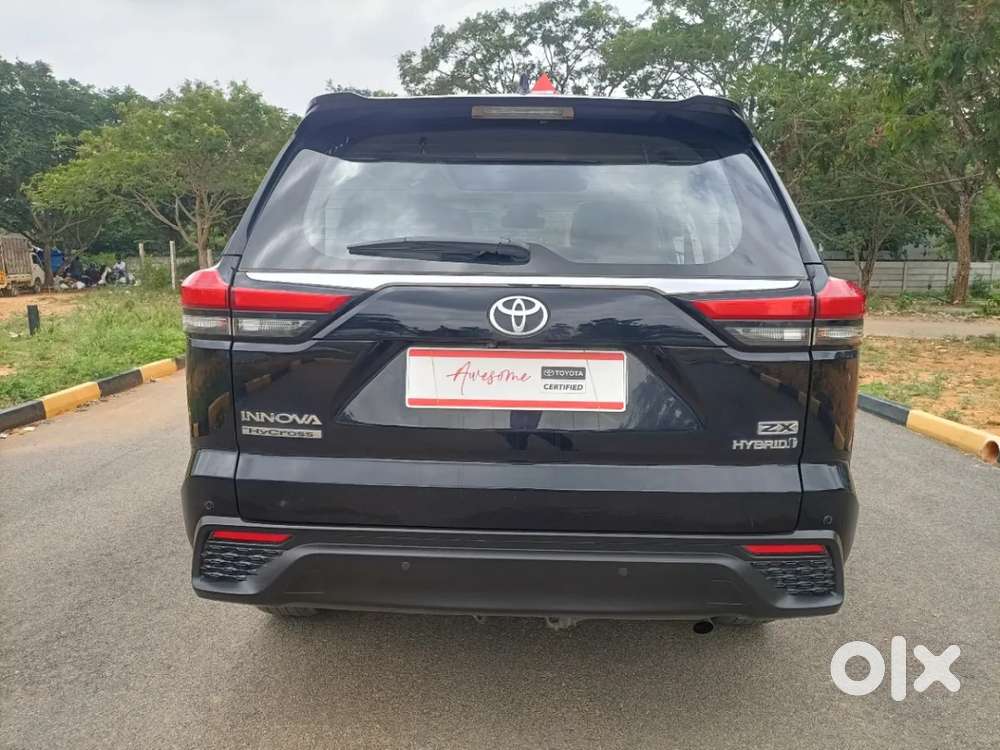 Toyota Innova Hycross 2.0 Zx (o) Hybrid 7 Str, 2024, Petrol