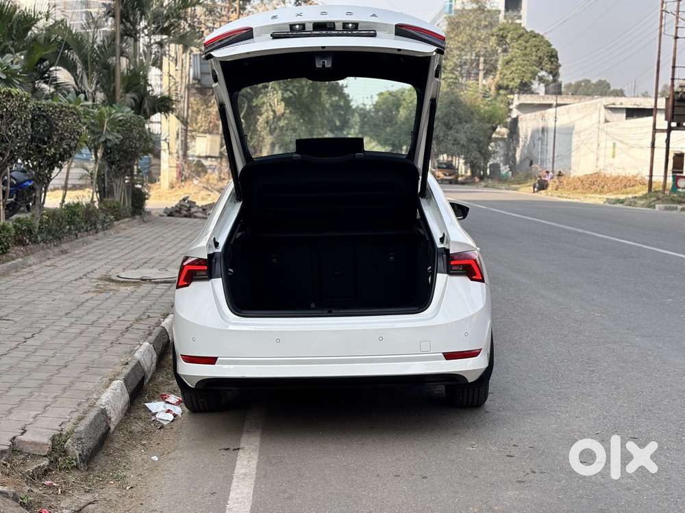 Skoda Octavia 2.0 L K Tsi At, 2022, Petrol