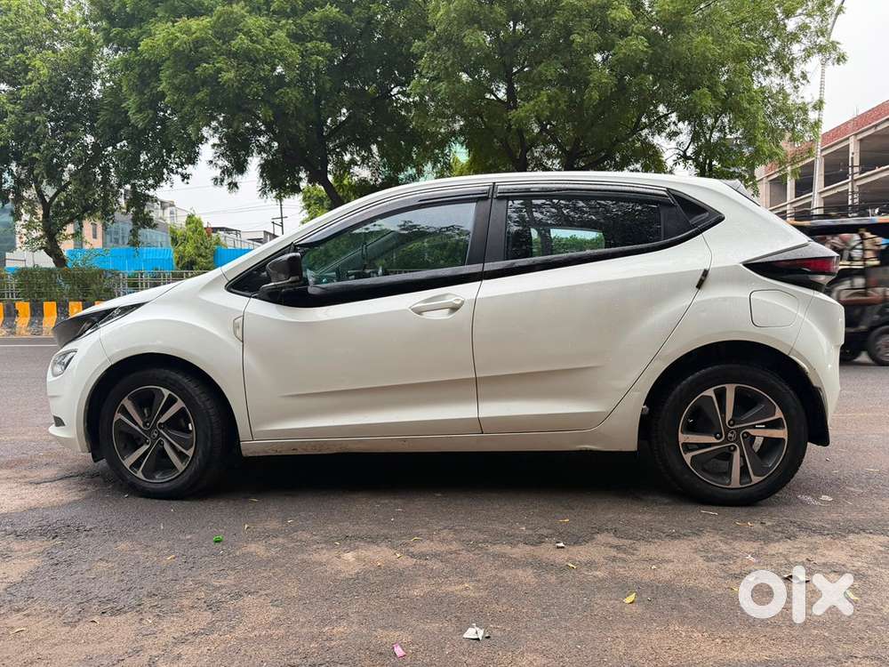 Tata Altroz 2023 Year