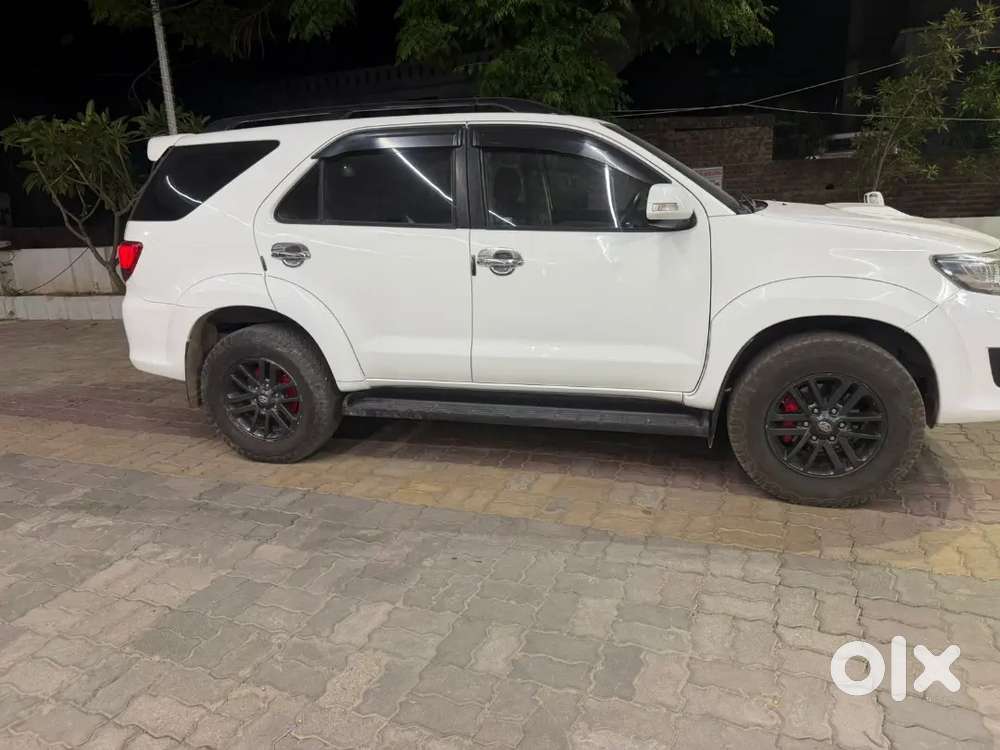 Toyota Fortuner 2016 Diesel Well Maintained