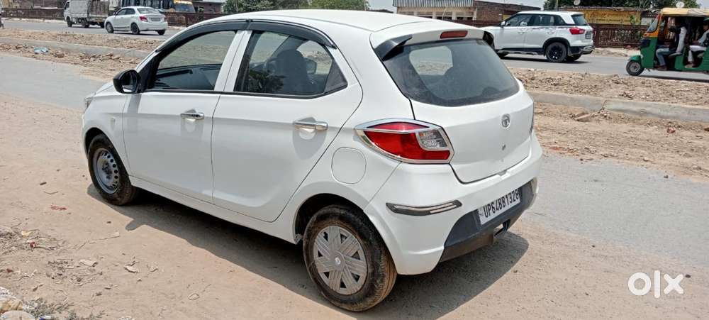 Tata Tiago 1.2 Revotron Xt (o), 2022, Petrol