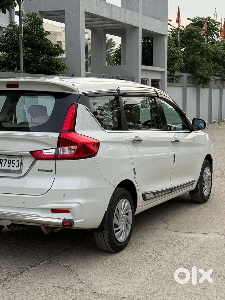 Maruti Suzuki Ertiga 1.5 Vxi, 2024, Petrol