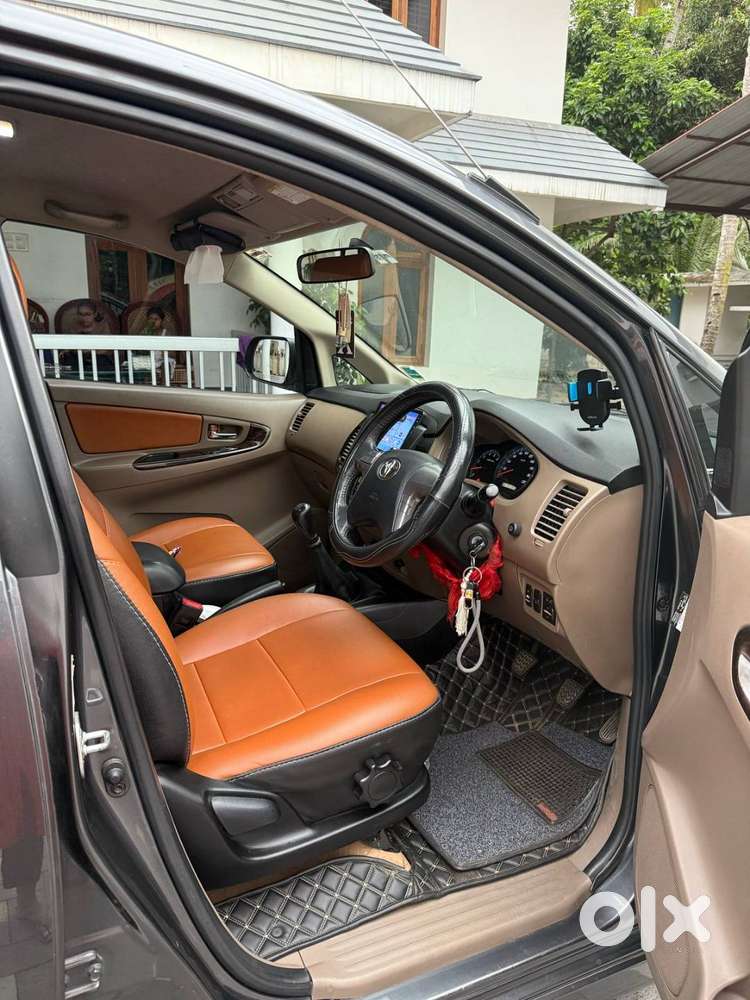 Toyota Innova 2.5 Vx7s - 2016 Fancy Number Kl -1111 Color: Grey Metall