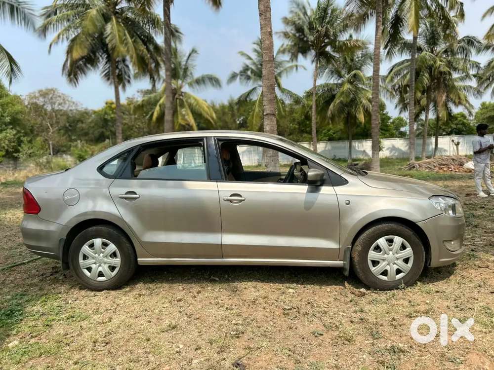 Skoda Rapid 2013 Diesel  Excellent Condition  Smooth Engine