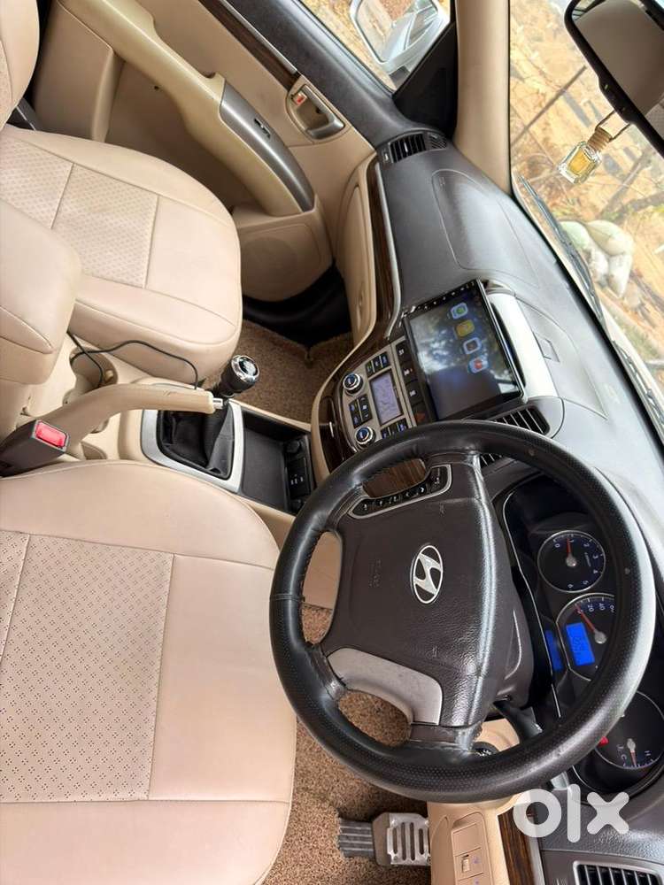 Hyundai Santa Fe 2013 Diesel Well Maintained