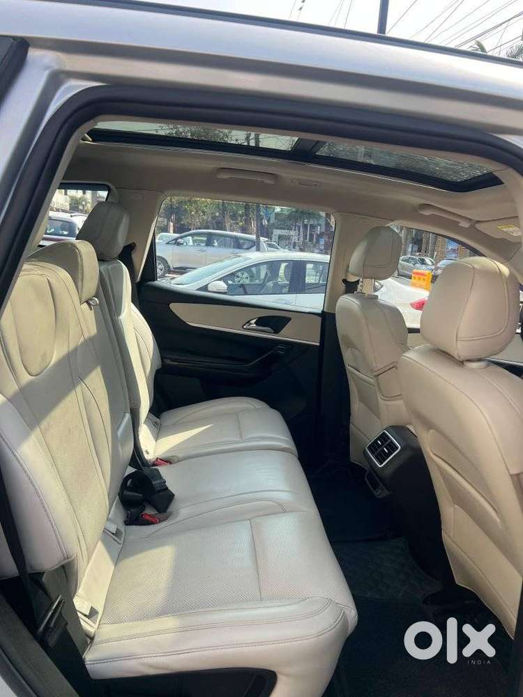 Mahindra Xuv700 2.2 Ax 7 Diesel Mt Str, 2023, Diesel