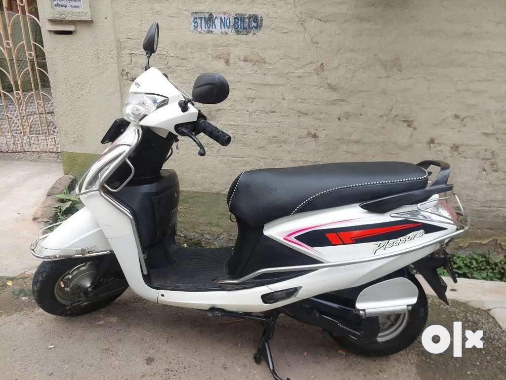 Hero pleasure 2013 model best sale price olx