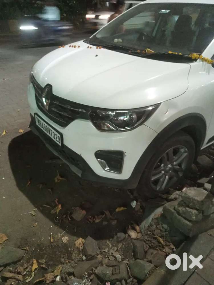 Renault Triber 2023 पेट्रोल ऑटोमैटिक