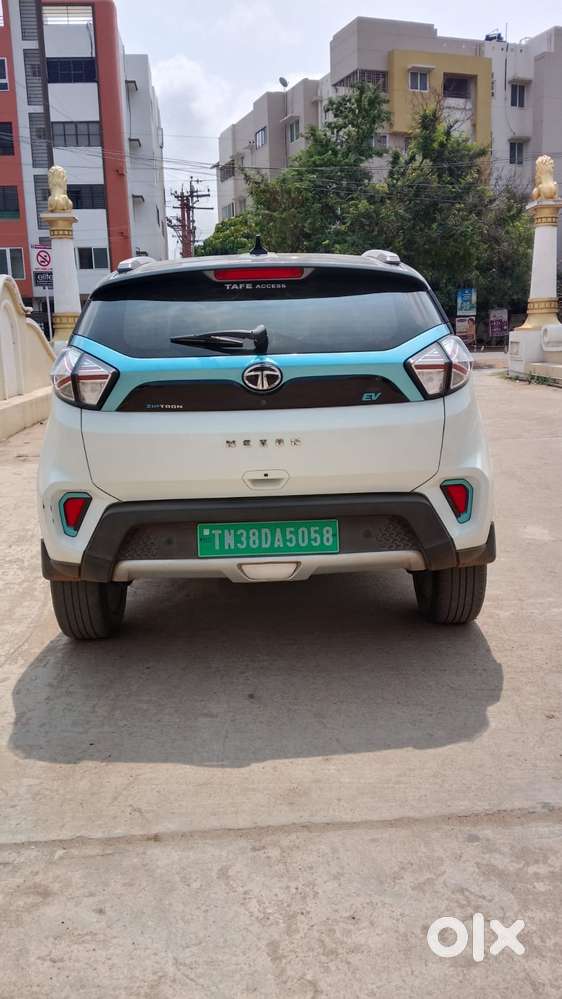 Tata Nexon Ev Xz Plus, 2022, Cng & Hybrids