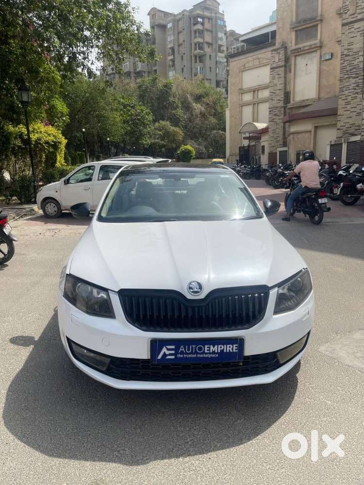 Skoda Octavia 2013-2017 Elegance 1.8 Tsi At, 2016, Petrol