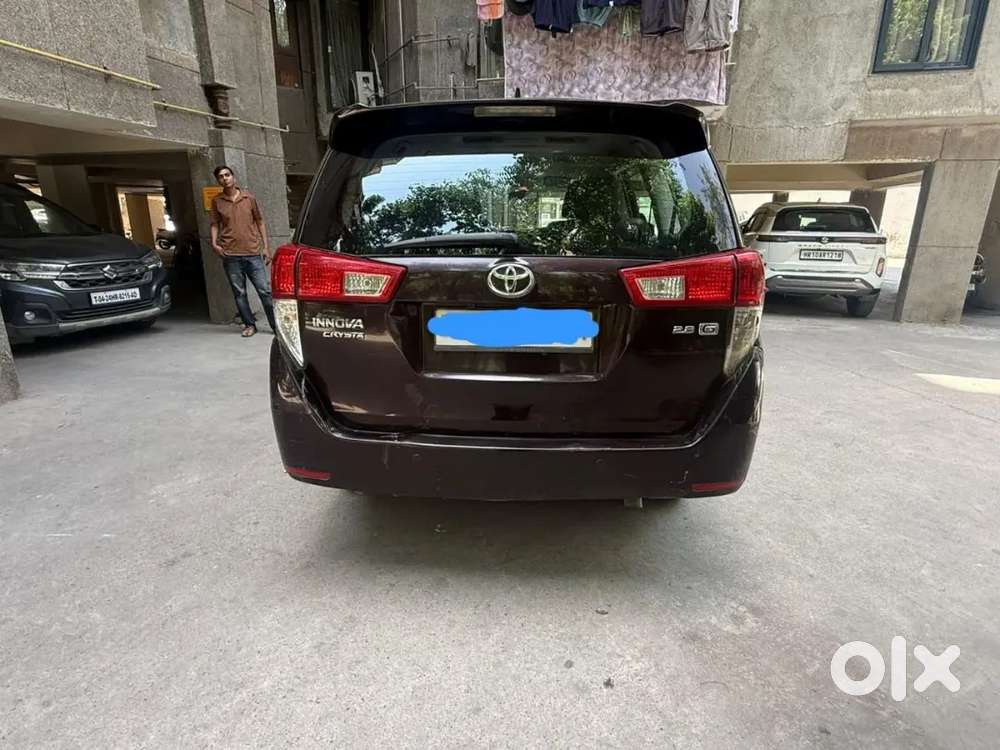 Toyota Innova Crysta 2017 Diesel 120000 Km Driven