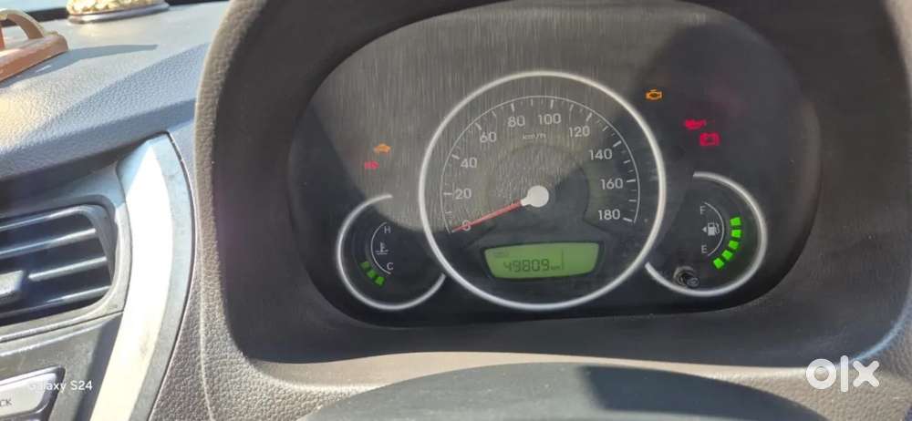 Hyundai Eon Magna +, 2011, Petrol