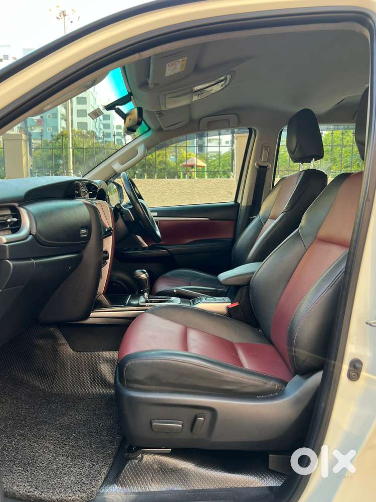 Toyota Fortuner Legender 4x2 At 2.8, 2022, Diesel