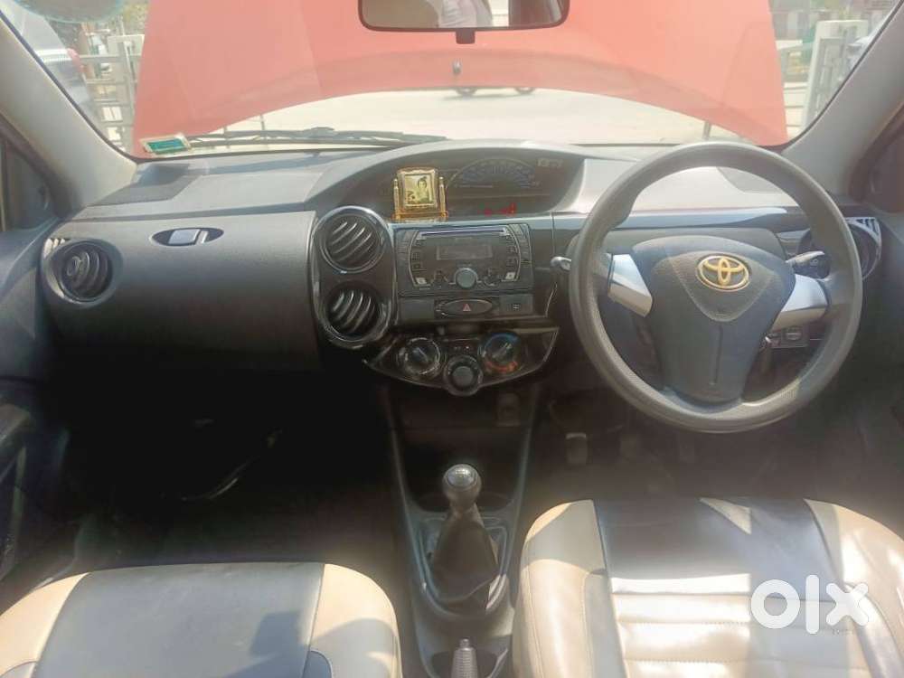 Toyota Etios Cross 1.2l G, 2017, Petrol