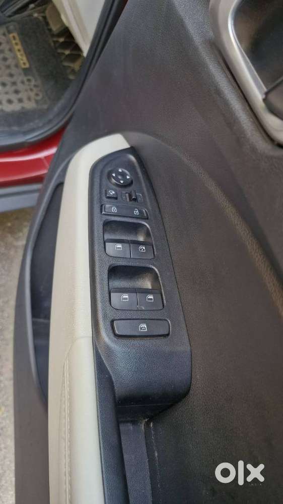 Hyundai Venue 1.0 Sx (o) Turbo Dct, 2024, Petrol