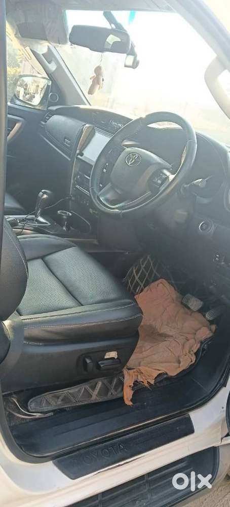 Toyota Fortuner 3.0 4x2 Automatic, 2022, Diesel