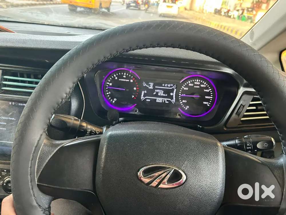 Mahindra Marazzo (5 Lakh) M2 (2019) – Upgraded Tech  17+ Kmpl Mileage