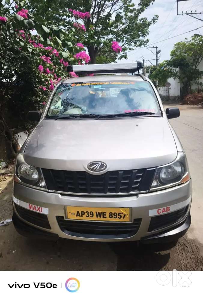 Mahindra Xylo 2015