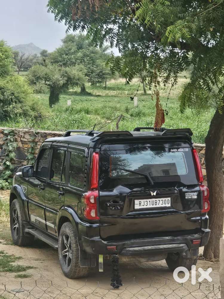 Mahindra Scorpio 2017 Diesel Well Maintained