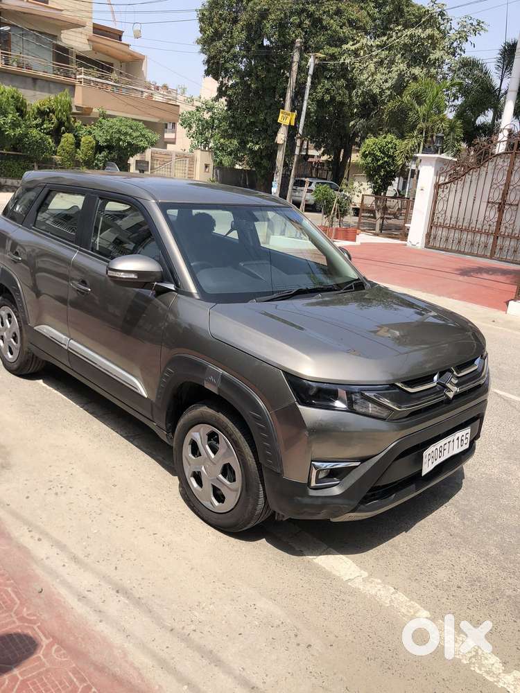Maruti Suzuki Brezza 1.5 Lxi Smart Hybrid, 2025, Petrol