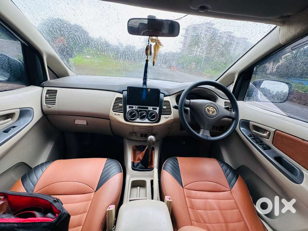 Toyota Innova 2012-2013 2.5 E Diesel Ms 7-seater, 2011, Diesel