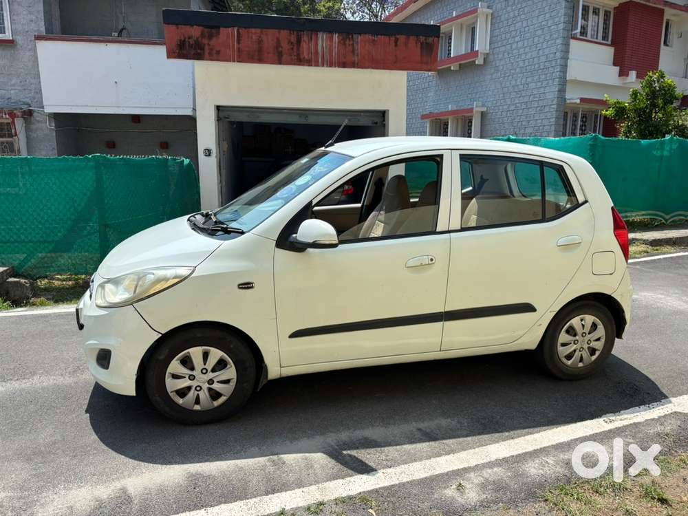 Hyundai I10 Magna Petrol 2012