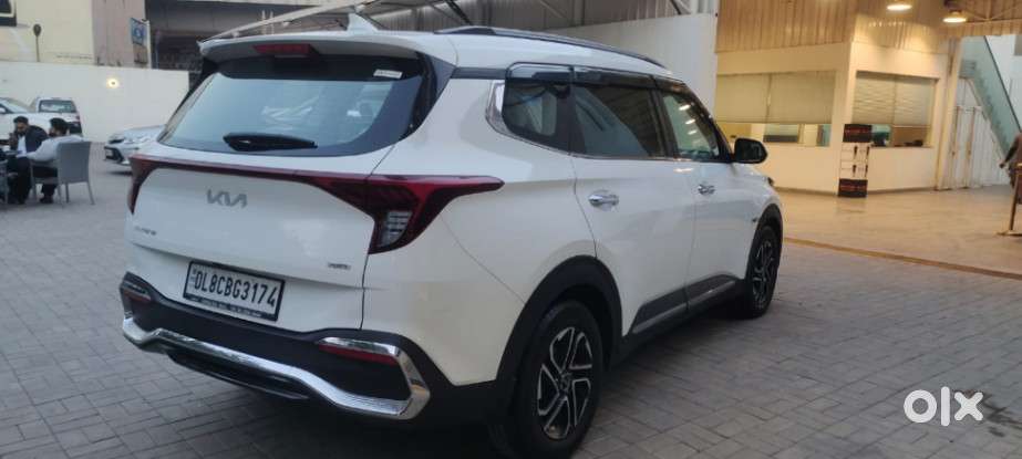 Kia Carens Luxury (o)1.5 Turbo Petrol Dct 7 Str, 2023, Petrol