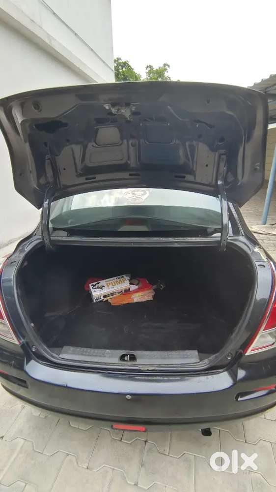 Maruti Swift Dzire 2010