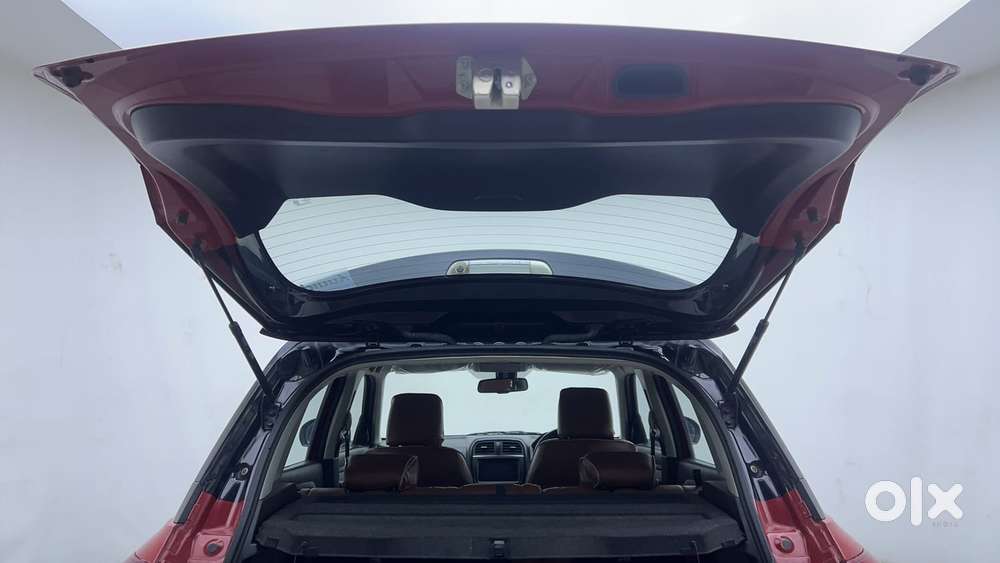Maruti Suzuki Vitara Brezza 1.5 Zxi Plus At Dual Tone, 2022, Petrol