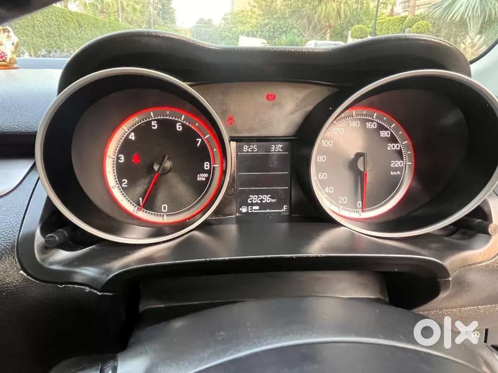 Maruti Suzuki Swift Zxi Plus, 2022, Petrol