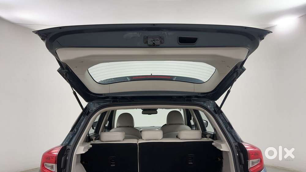 Mahindra Xuv300 W8 Option, 2022, Petrol