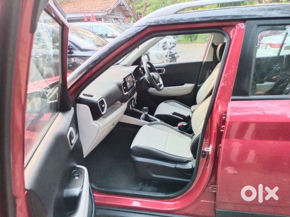 Hyundai Venue 1.0 Sx (o) Turbo Dct Dual Tone, 2023, Petrol