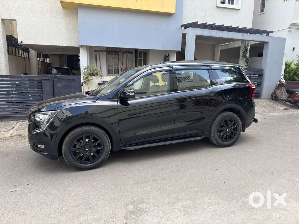 Mahindra Xuv700 2.0 Ax 7 Petrol At Str, 2024, Petrol